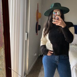 Warm white/black color block sweater